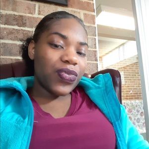 Meet your Posher, Deshanie